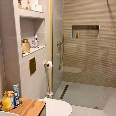 Apartament Sara